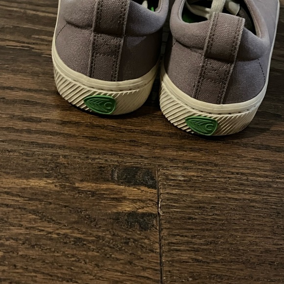 Casual Carimua Sneakers with White Laces - Picture 5 of 7